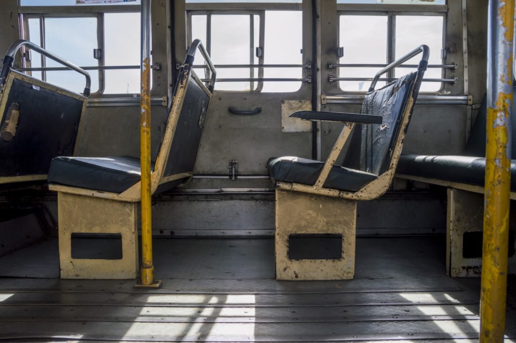 vlak ugodno tuk tuk Šrilanka Sri Lanka SIM kartica priporočila potovanje poceni nasveti nastanitve mobilni internet javni prevoz informacije Azija avtobus 