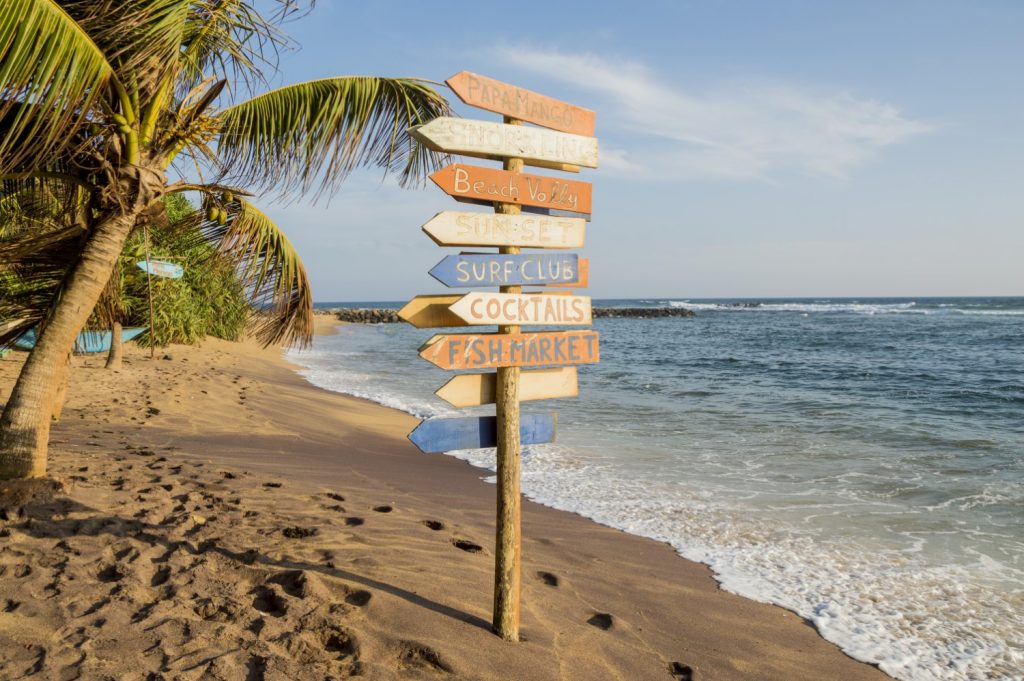 vlak ugodno tuk tuk Šrilanka Sri Lanka SIM kartica priporočila potovanje poceni nasveti nastanitve mobilni internet javni prevoz informacije Azija avtobus 